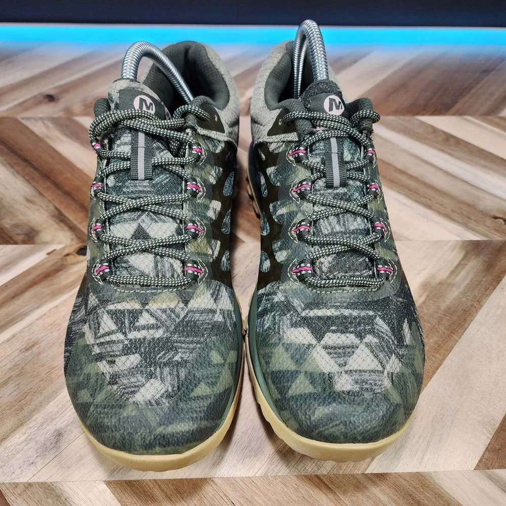 Merrell Antora 2 Womens 10 Trail Running Shoes Green Camo Pink Vibram J067262